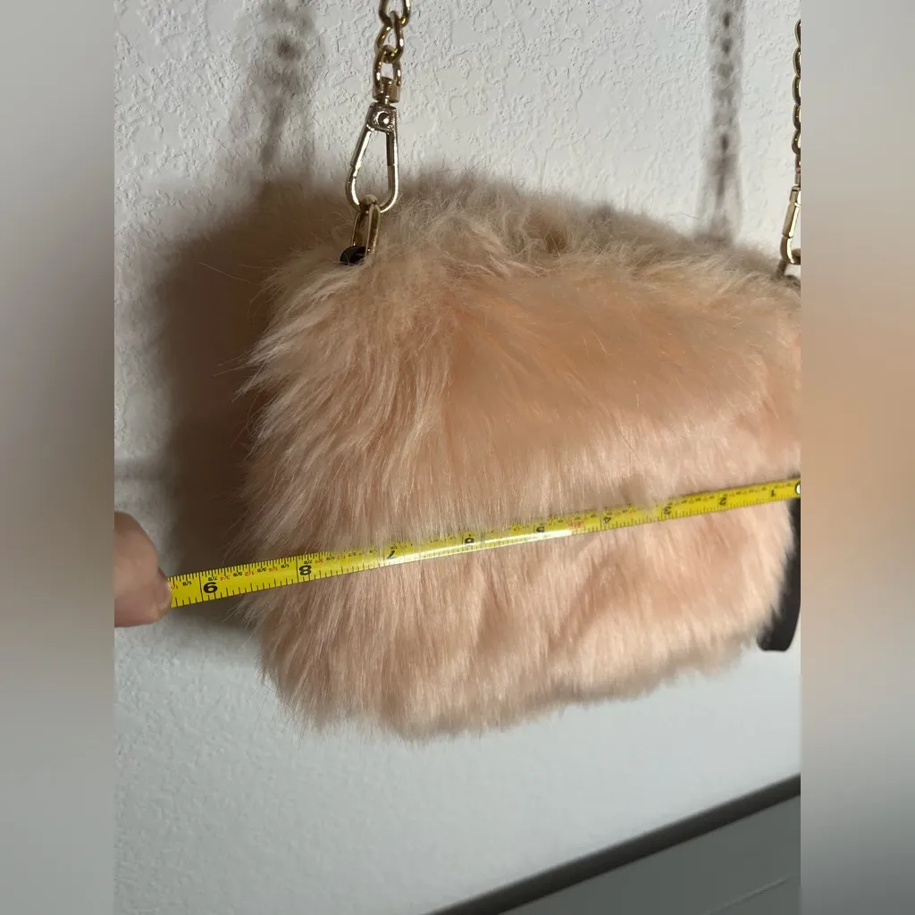 Forever 21 Furry Fuzzy Faux Fur Pale Pink Pouf Crossbody Bag Gold Chain Zipper - Image 12