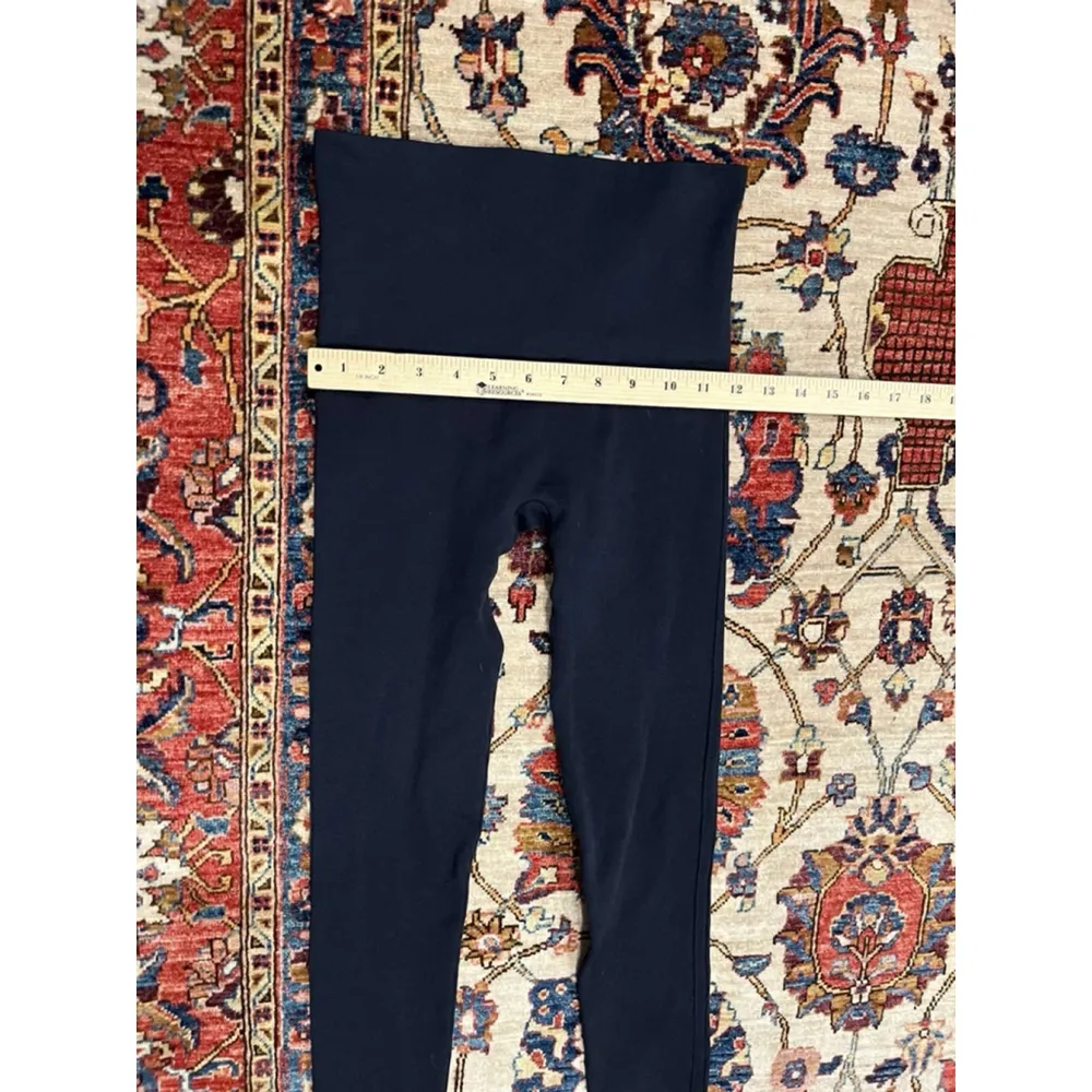 Women’s Spanx Black Pull on High Waisted Slimming Tight Leggings Size Small - Image 3