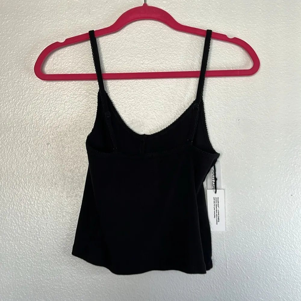 NWT Aritzia Crop Black Henley Tank sz L - Image 6