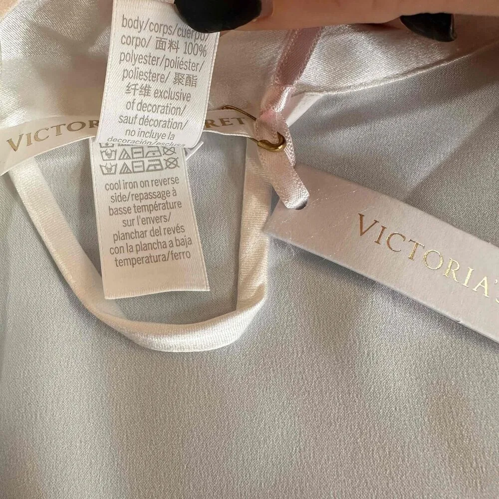 Victoria's Secret Bridal Rhinestone Bride White Long Sleeve Silky Robe Size M/L - Image 9