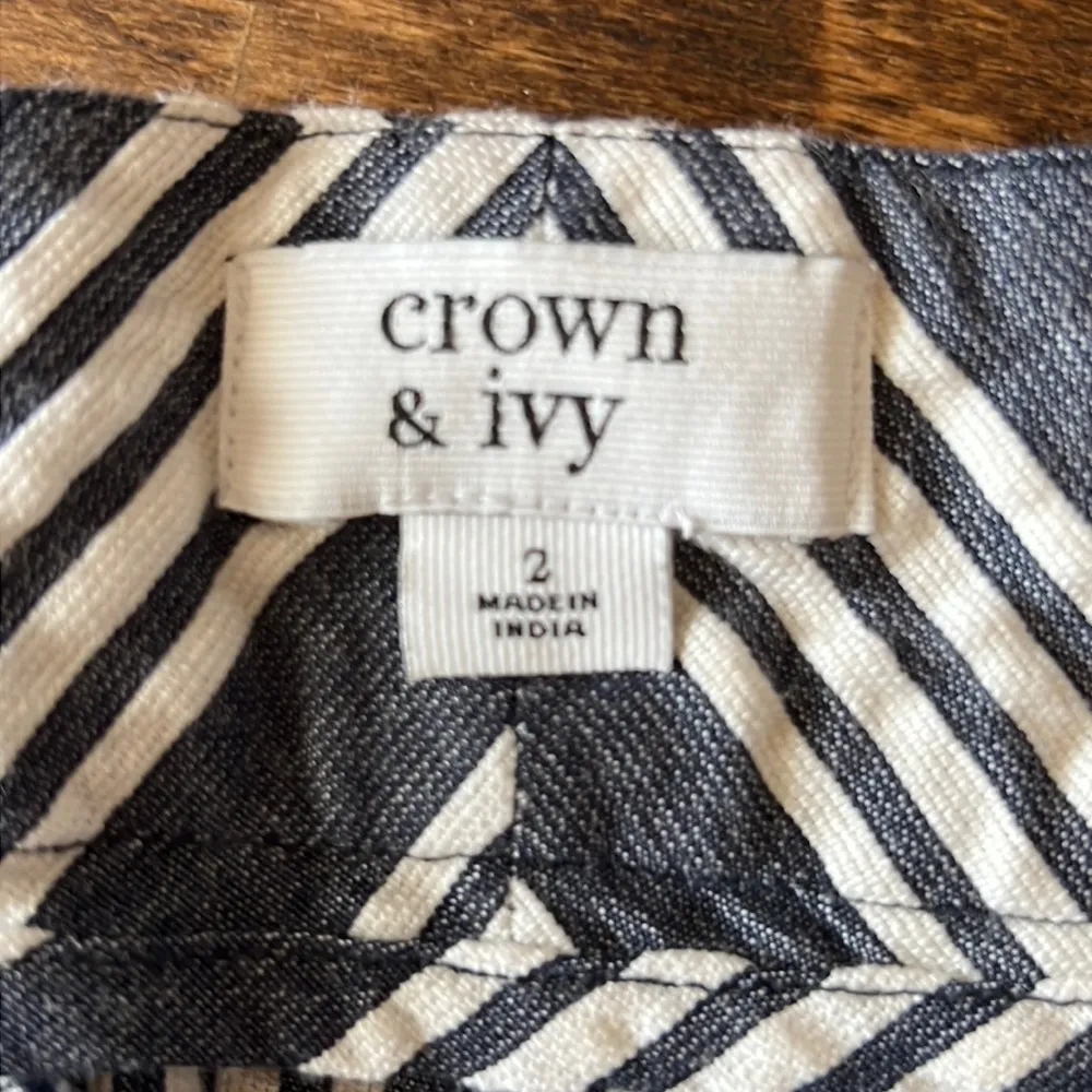 CROWN & IVY Striped‎ Shorts Size 2 NWT - Image 5