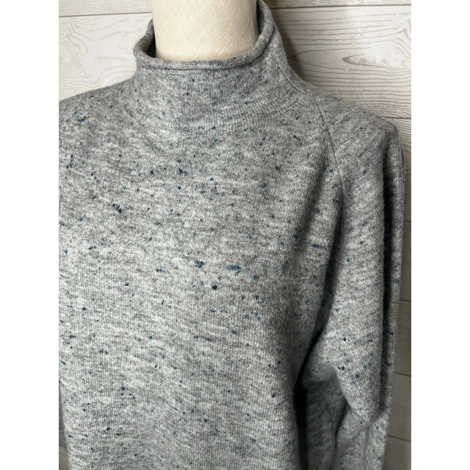 LOFT Outlet gray speckled turtleneck tunic sweater Size Large - Image 3