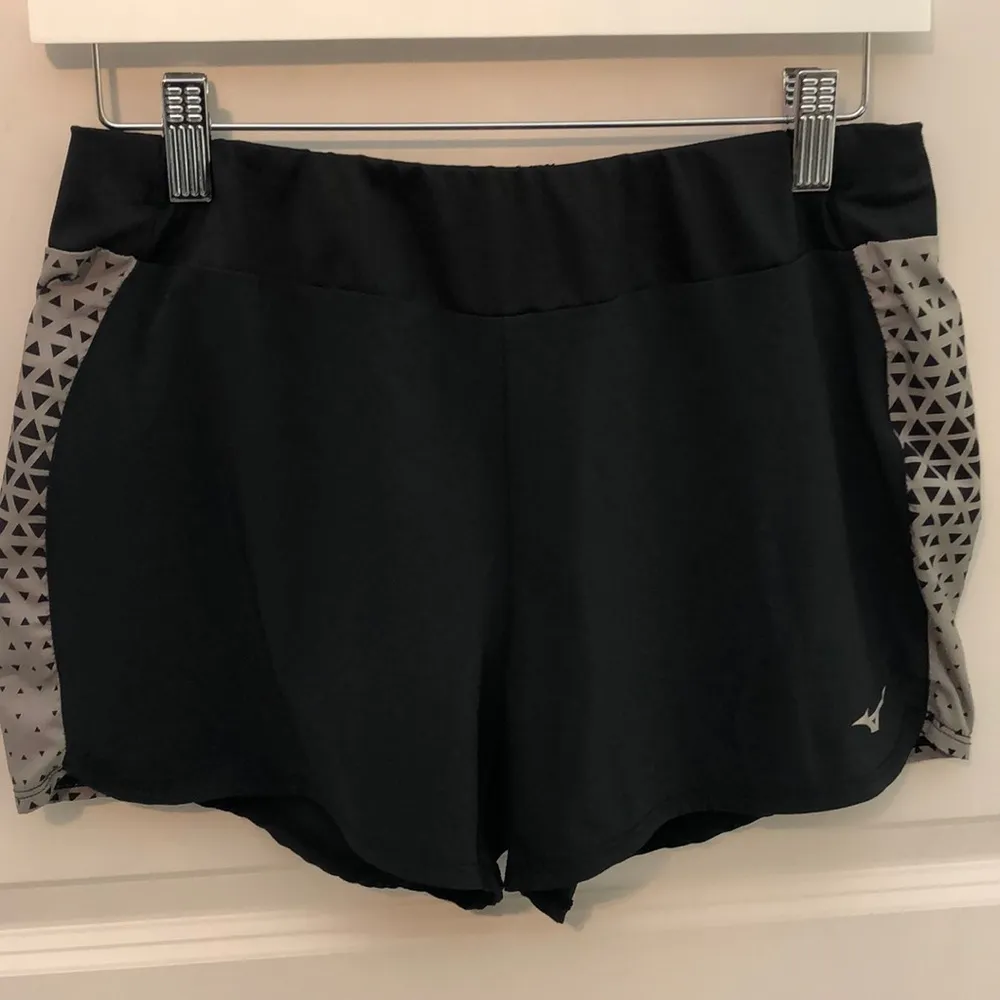 Mizuno Phoenix Running Shorts Small - Image 2