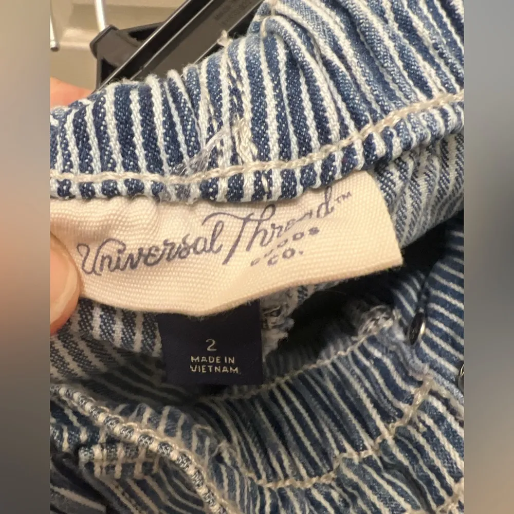 Womens universal thread blue white stripe denim jeans - Image 2