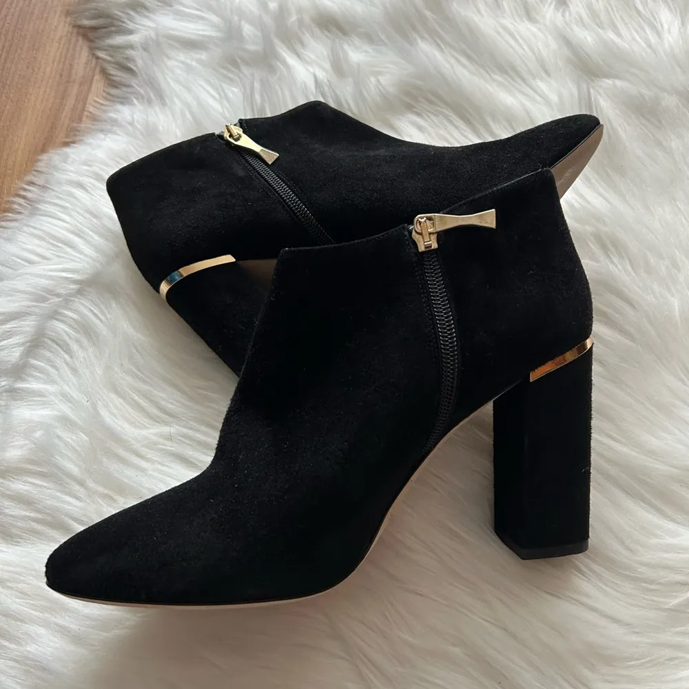 Kate Spade ☀️3/$25  Darota Boots Black gold 10 heeled suede - Image 2