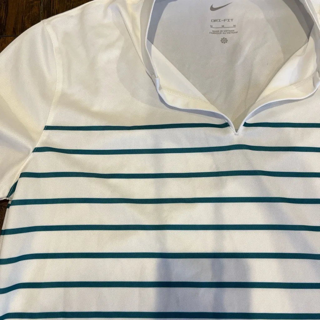 Nike polo golf shirt - Image 2
