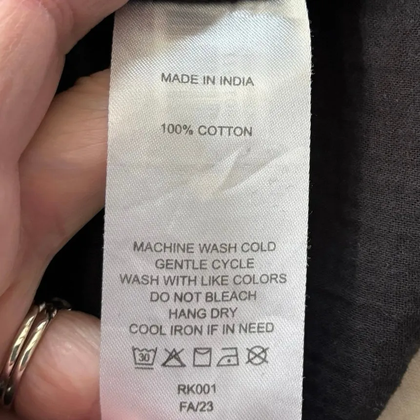 Quince Size M 100% Organic Cotton Gauze Roll Sleeve Shirt Top Black - Image 5