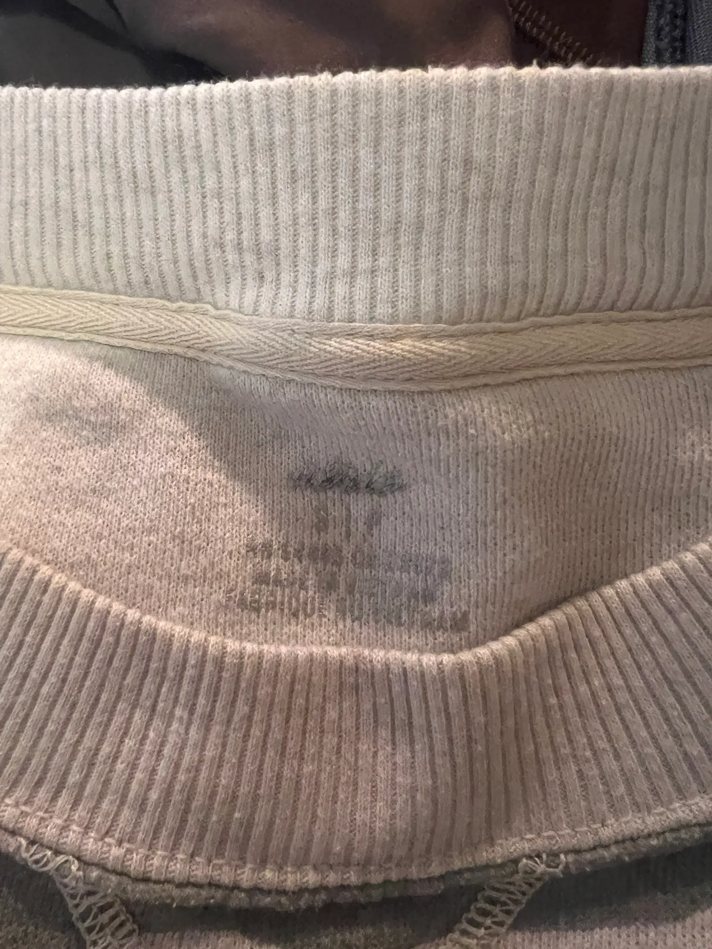 Oversized Camo Sweatshirt - Image 3