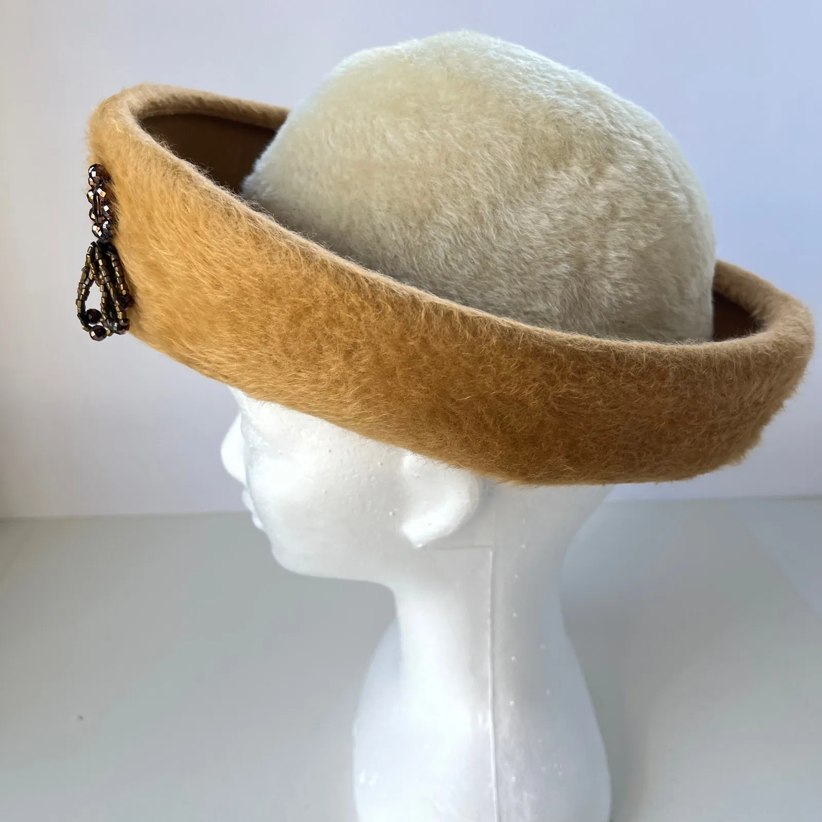 Vintage Jacques Heim Paris Fur Felt Hat Midcentury Mod 1960 Jackie O Retro Jewel Tan - Image 3