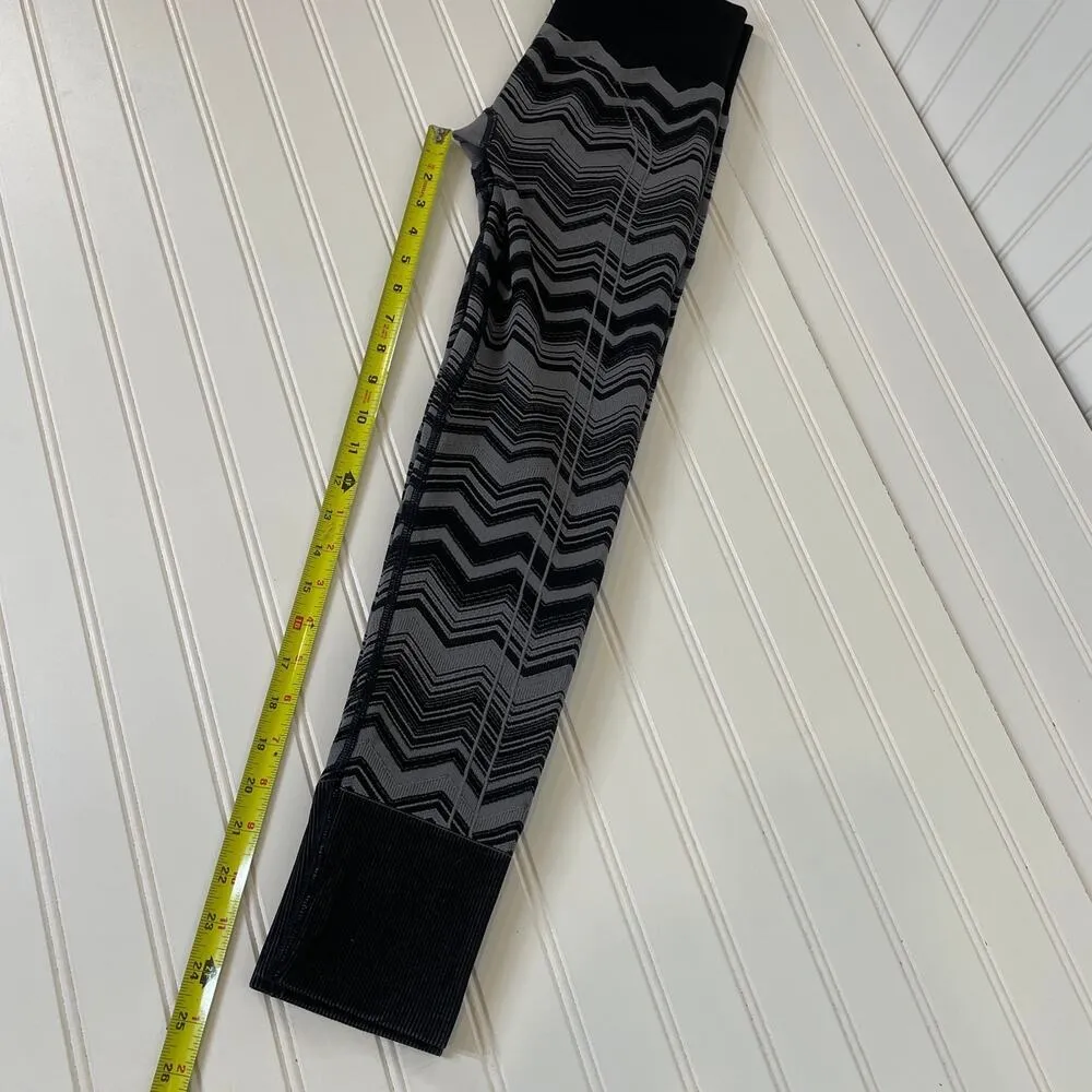 Lululemon Ebb To Street Tight Black Cropped Mid Rise Leggings Size 6 - Image 6