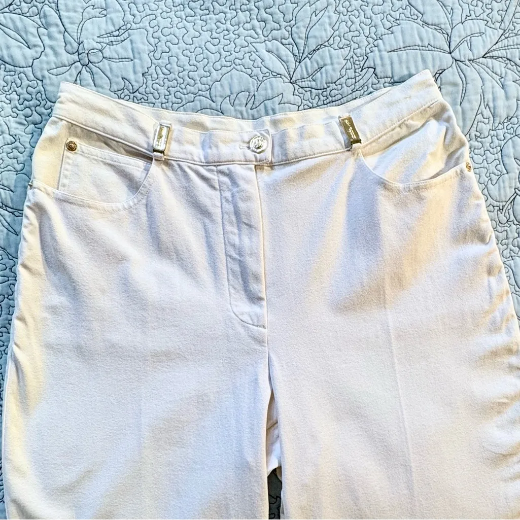 St. John Sport Cream Straight Leg Trousers Branded Accents Women’s Sz 10💚 - Image 4