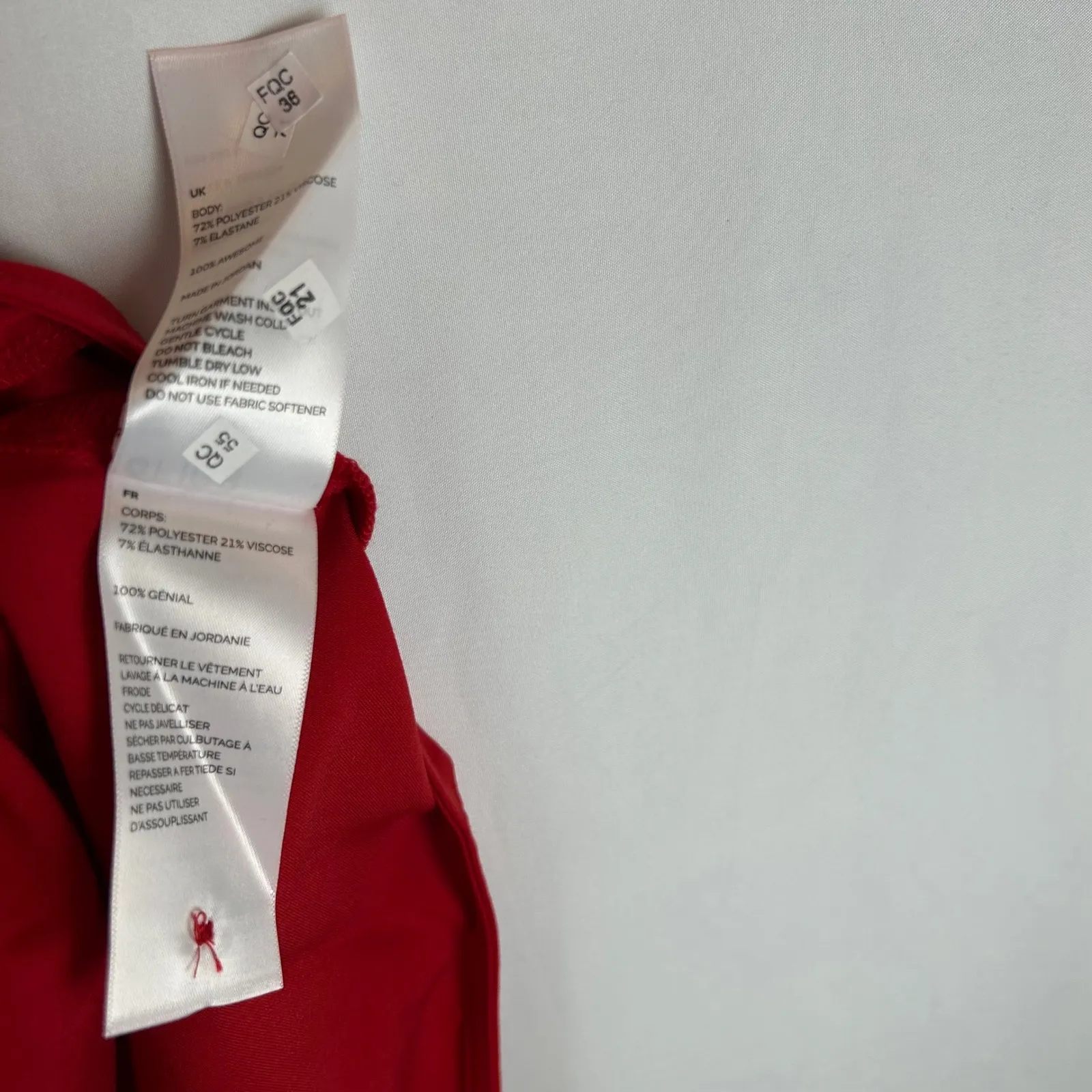 FIGS  Rafaela Scrub Top Technical Collection Red Sleeveless Women's Medium NEW - Image 5