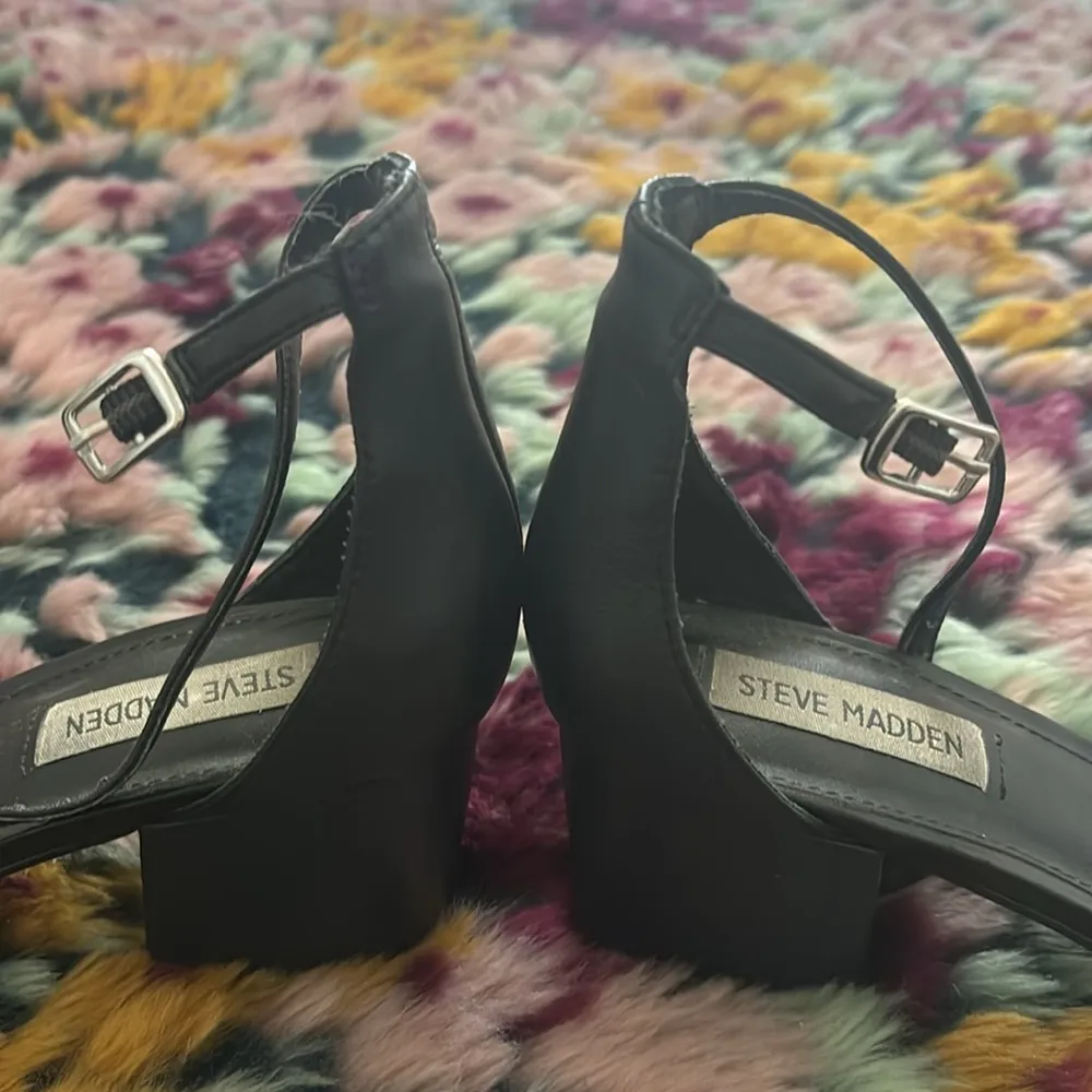 Steve Madden Black Leather Block Heel Sandals - Image 8