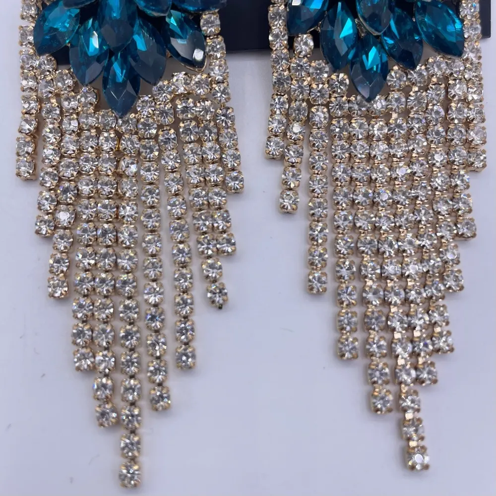 luxury dangle flower crystal tassel long earrings- New - Image 3