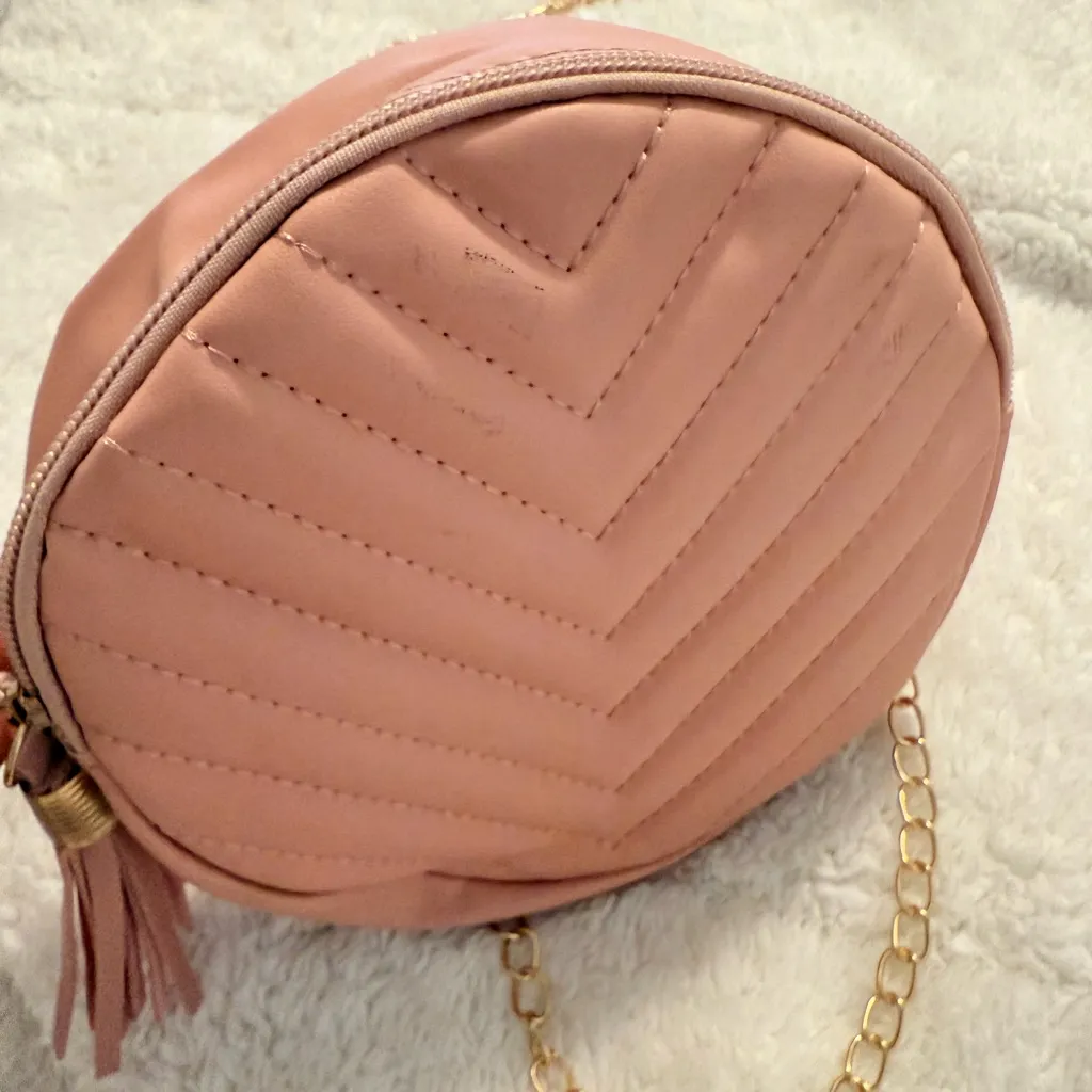 Peach Quilted Round Crossbody Bag Pink - Image 3