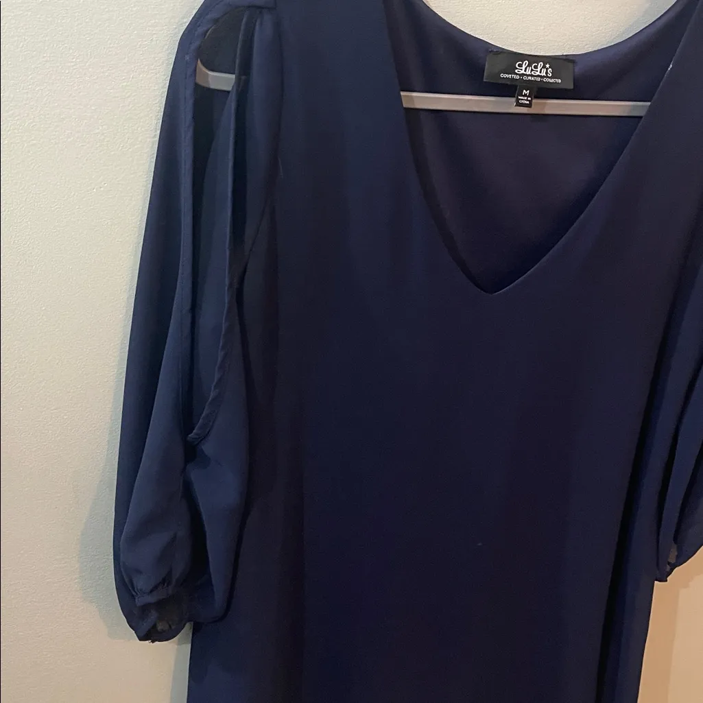 Lulus navy cold shoulder v neck dress medium - Image 2