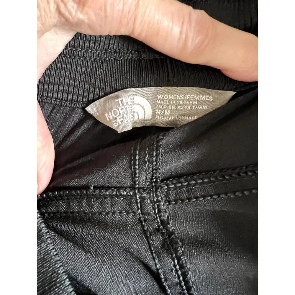 The North Face women's size medium black shorts pull-on drawstring - Image 3