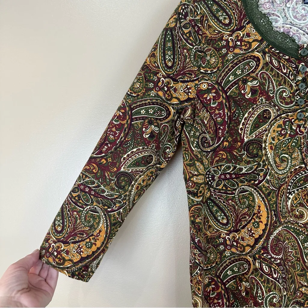 Jones New York Olive Green Lace Trim 3/4 Sleeve Paisley Top Shirt Medium - Image 5