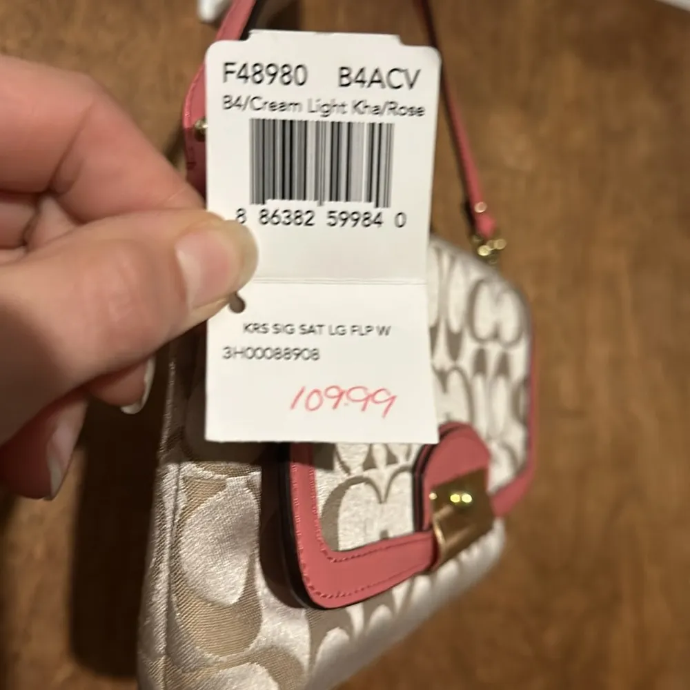 Kristin Wristlet Wallet NWT Large signature logo pink leather (2014) - Image 2