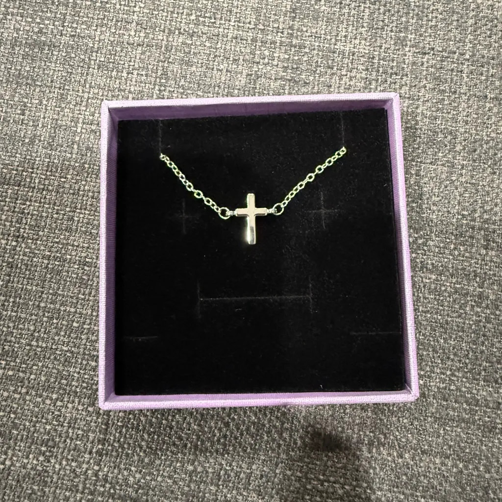 NWT ASCOMY Silver Cross Necklace - Image 3