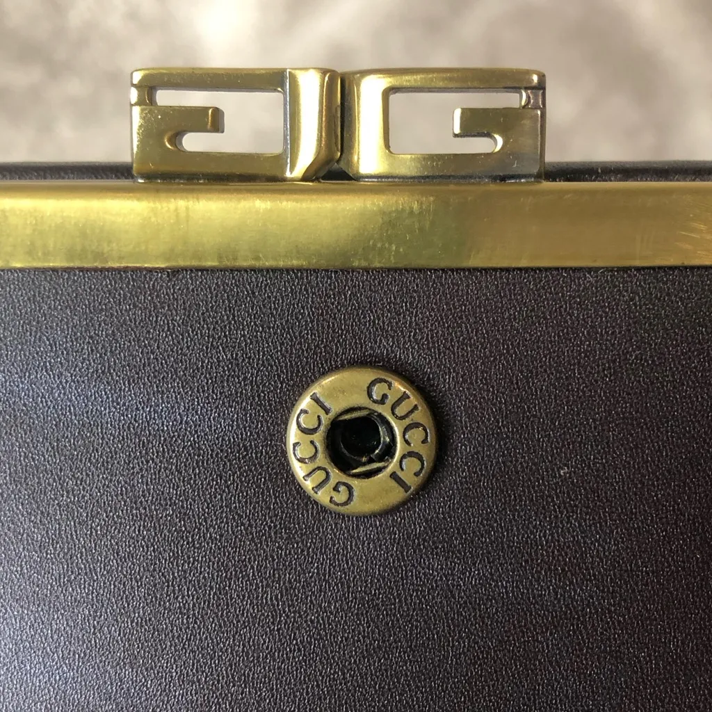 Gucci Beige and Brown Monogram Wallet Kiss Lock Vintage Double Sided Wallet - Image 11