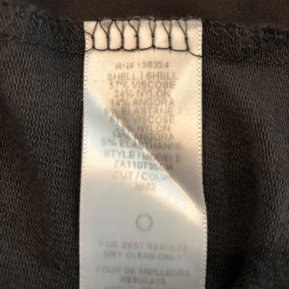 Halston Heritage faux tuck silky mixed media top long sleeves V-neck band collar - Image 11