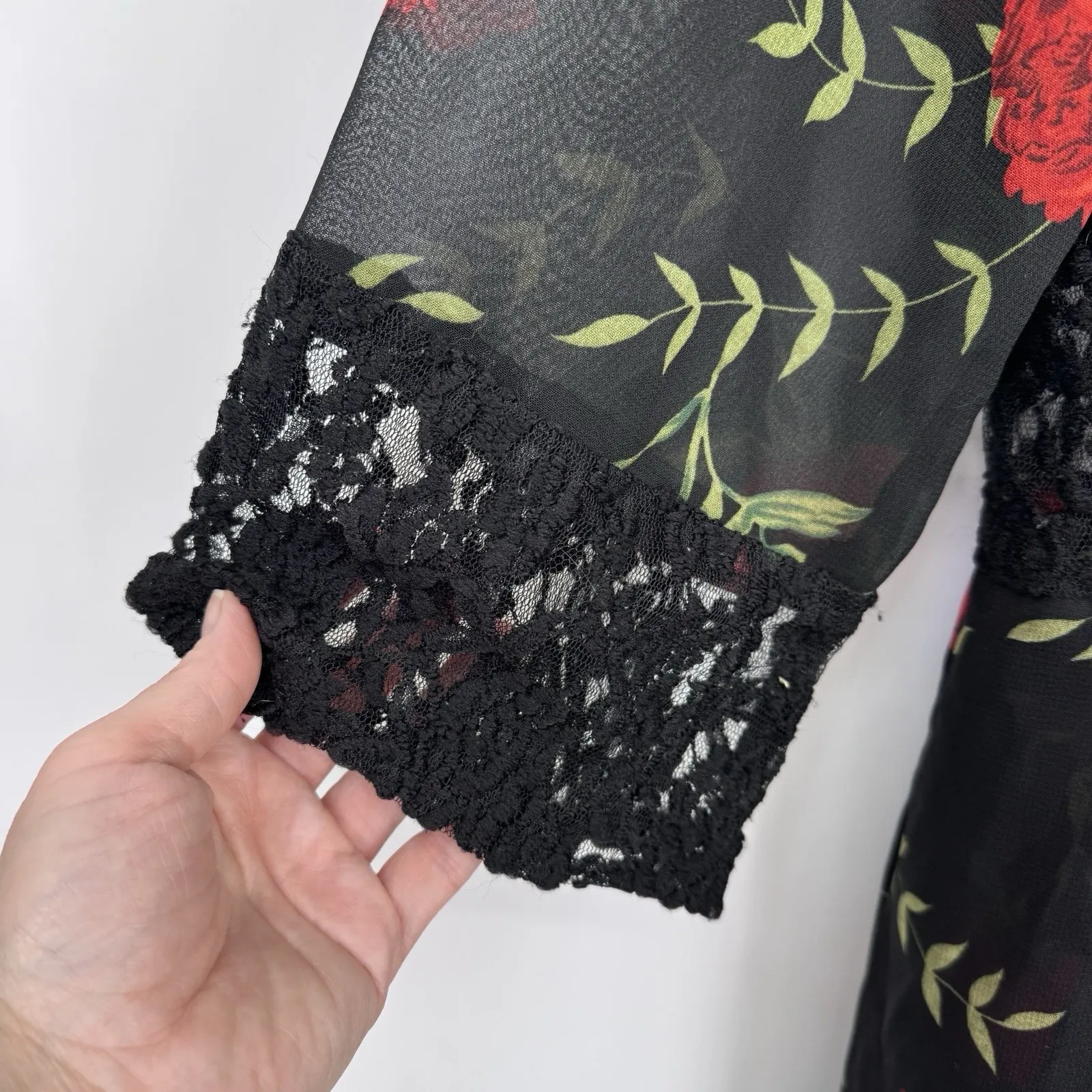 Live 4 Truth Kimono Womens L Black Red Rose Lace Dark Romantic Vamp Whimsigoth - Image 6