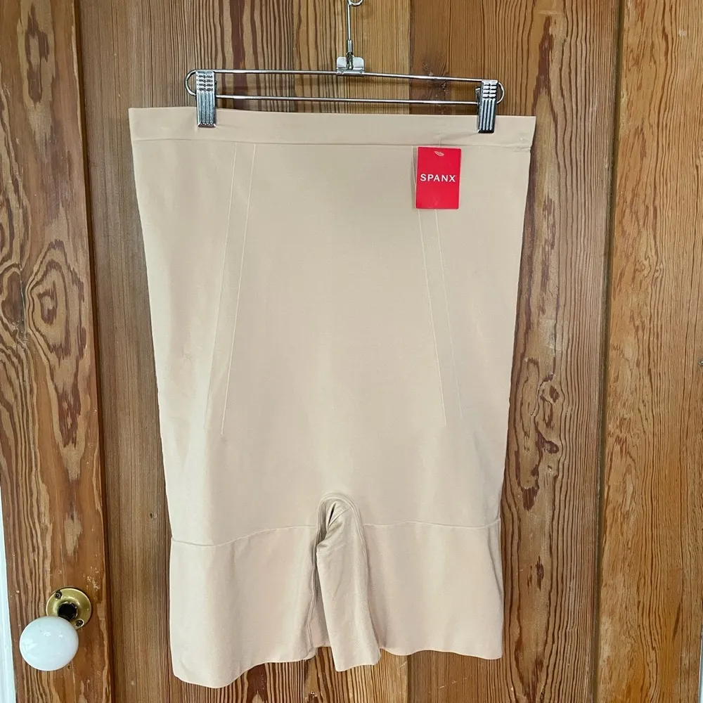 NWT Spanx Oncore High Waisted Midthigh Shorts in Soft Nude Shaping  - Size 3X - Image 5