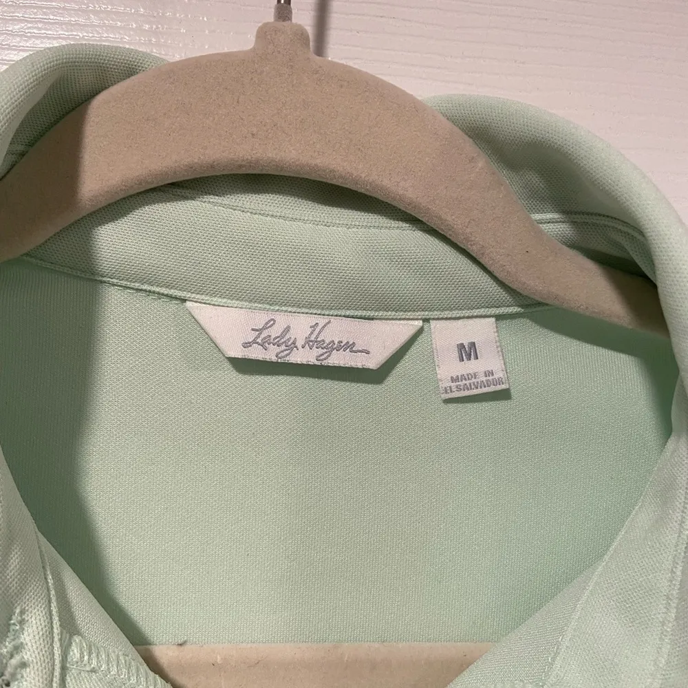 Lady Hagen Size M Mont Green Short Sleeve Polo Shirt Logo Split Hem Button - Image 7