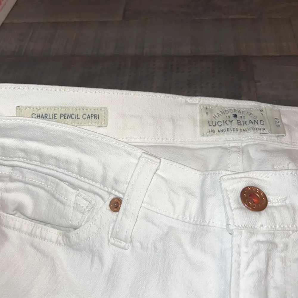 Lucky Brand White‎ Charlie Pencil Capri Jeans Size 8/29 - Image 9