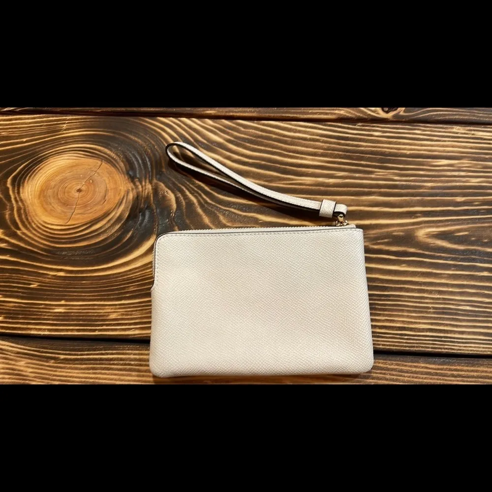 Coach  Corner Zip Wristlet - Image 5