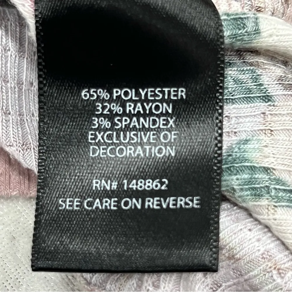 Torrid babydoll knit notch neck lace trim floral size 4 dusty rose - Image 5