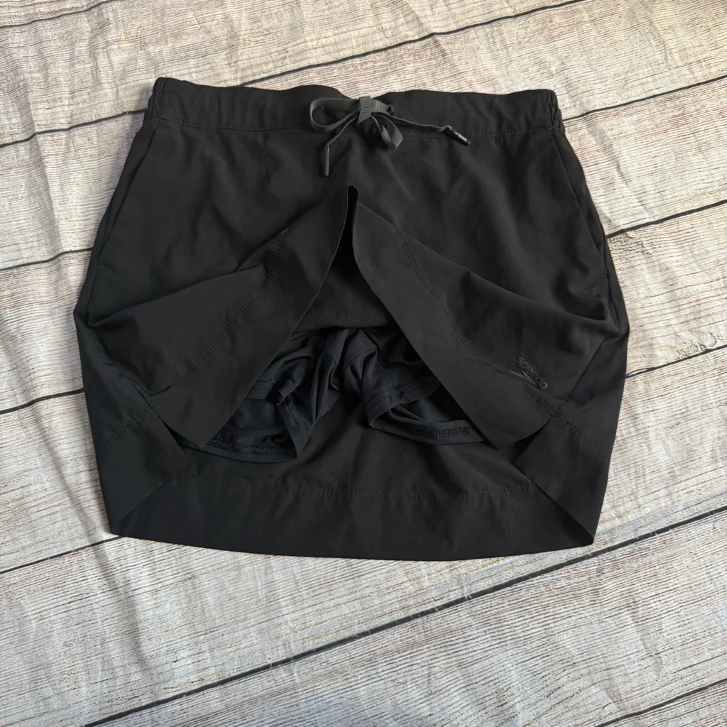 Speedo  size small black drawstring waist athletic skort - Image 2