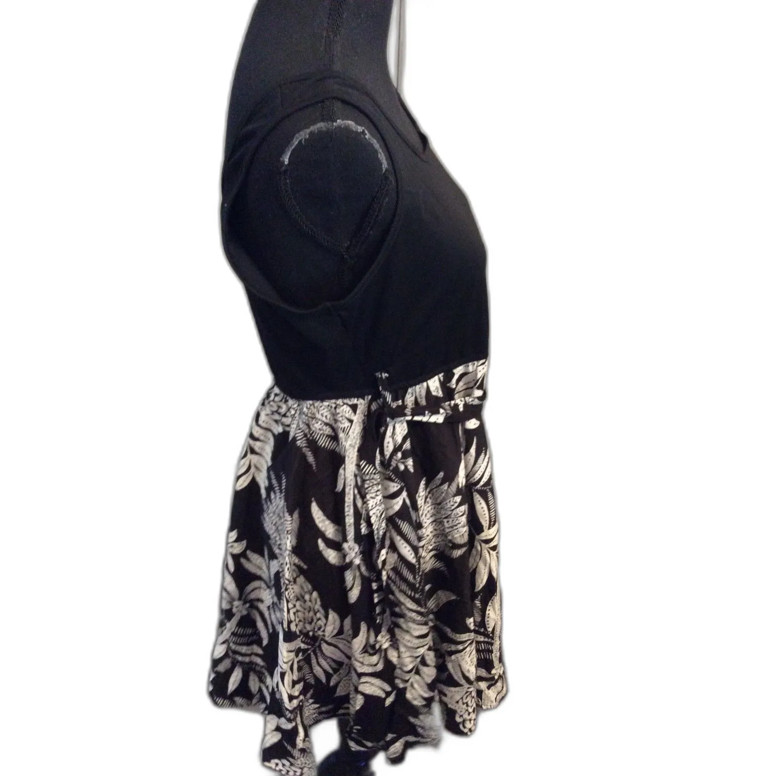 New  Cupshe Beach Dress Sunset Escape Large L Black white Beach Vacation Cruise - Image 3