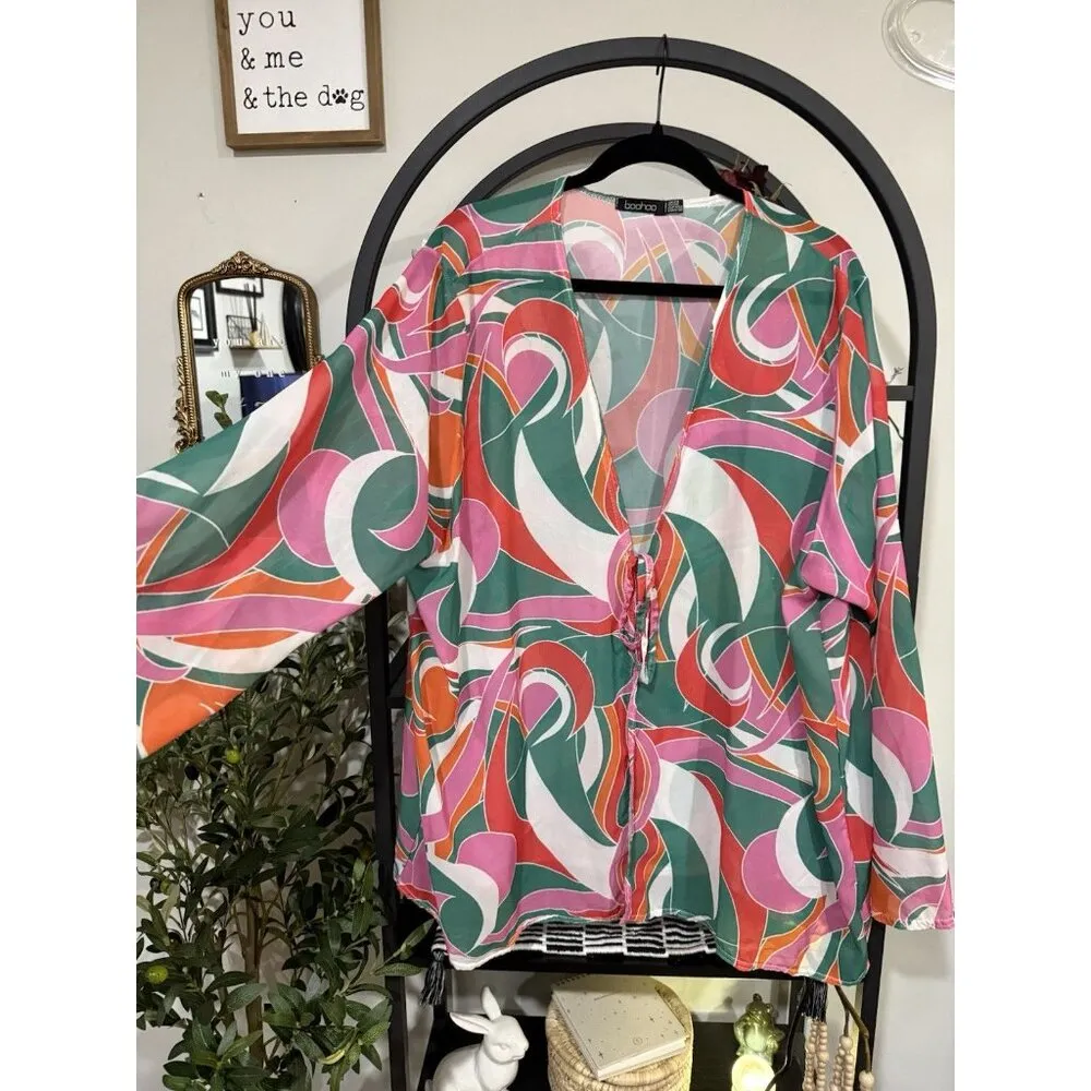 Boohoo Plus Pink and Green Tie Front Blouse - Image 4