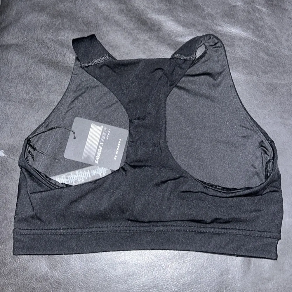 Savage x Fenty Xccentuate Medium Impact Longline Sports Bra - Image 9