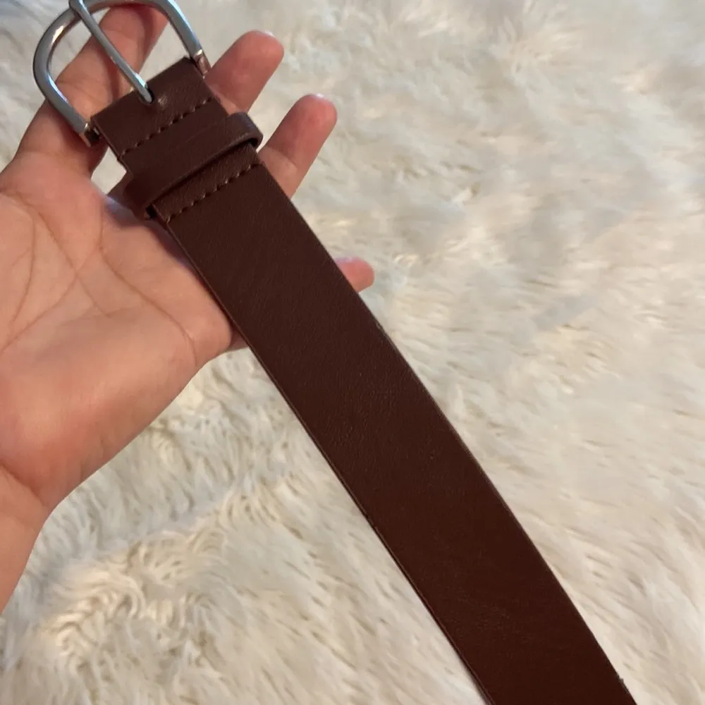 Express Belt size M brown color excellent condition length 40” to the buckle - Image 4