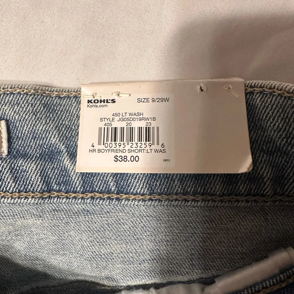 Sonoma brand NWT high rise boyfriend midi distressed jean shorts - size 9/29W - Image 3