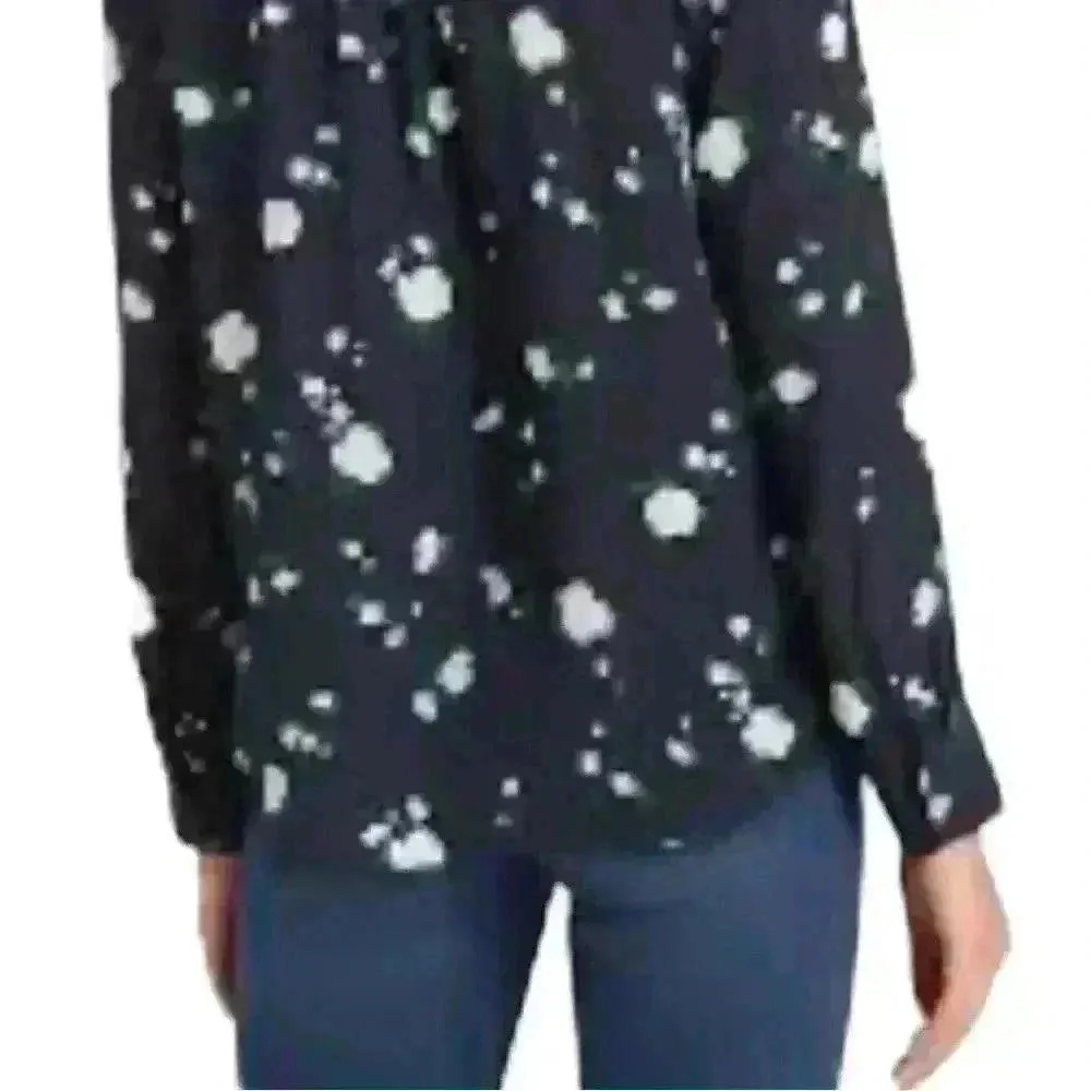 Banana Republic Women’s Drapery Classic Textured Floral Blouse - Image 4