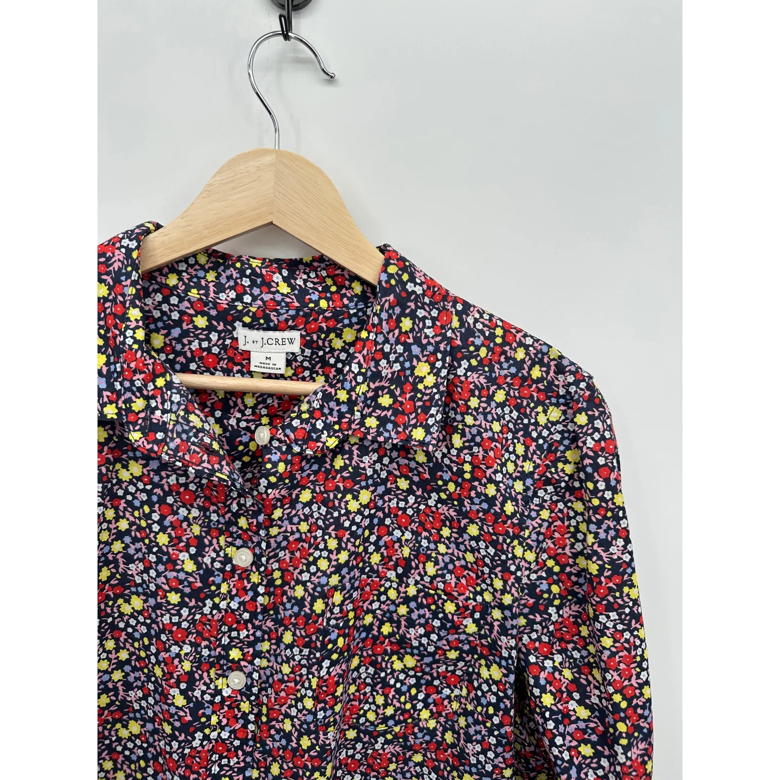 J. Crew Womens Microfloral Button Front Shirt Size M Casual Spring Career Navy - Image 5