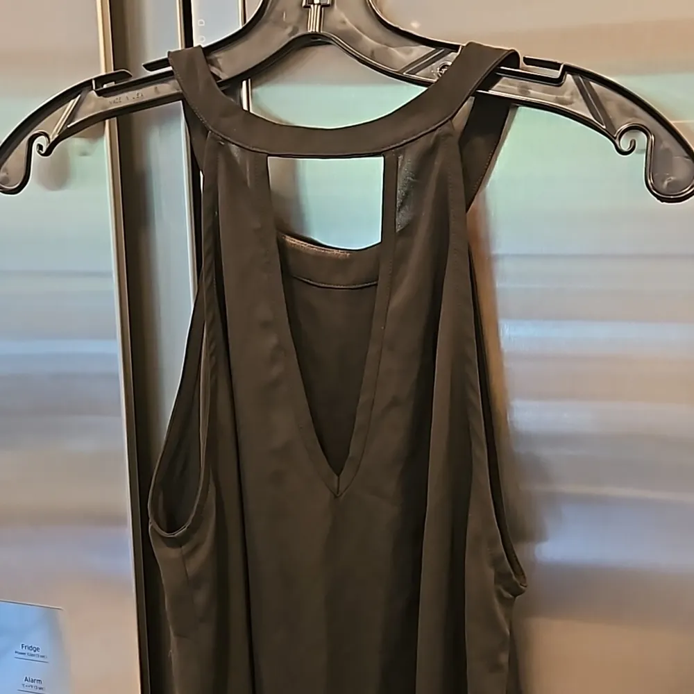 💕VERONICA M💕 Sleeveless Halter Top ~ Black Small S NWOT - Image 4