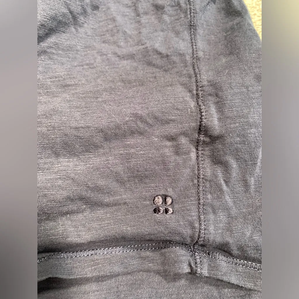 Sweaty Betty Navy Blue V-Neck T-Shirt 10 - Image 3