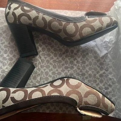 VINTAGE Coach CYBEL Canvas with Trim Signature High Heel Shoes 7 #TH09045-Y1 NEW - Image 2