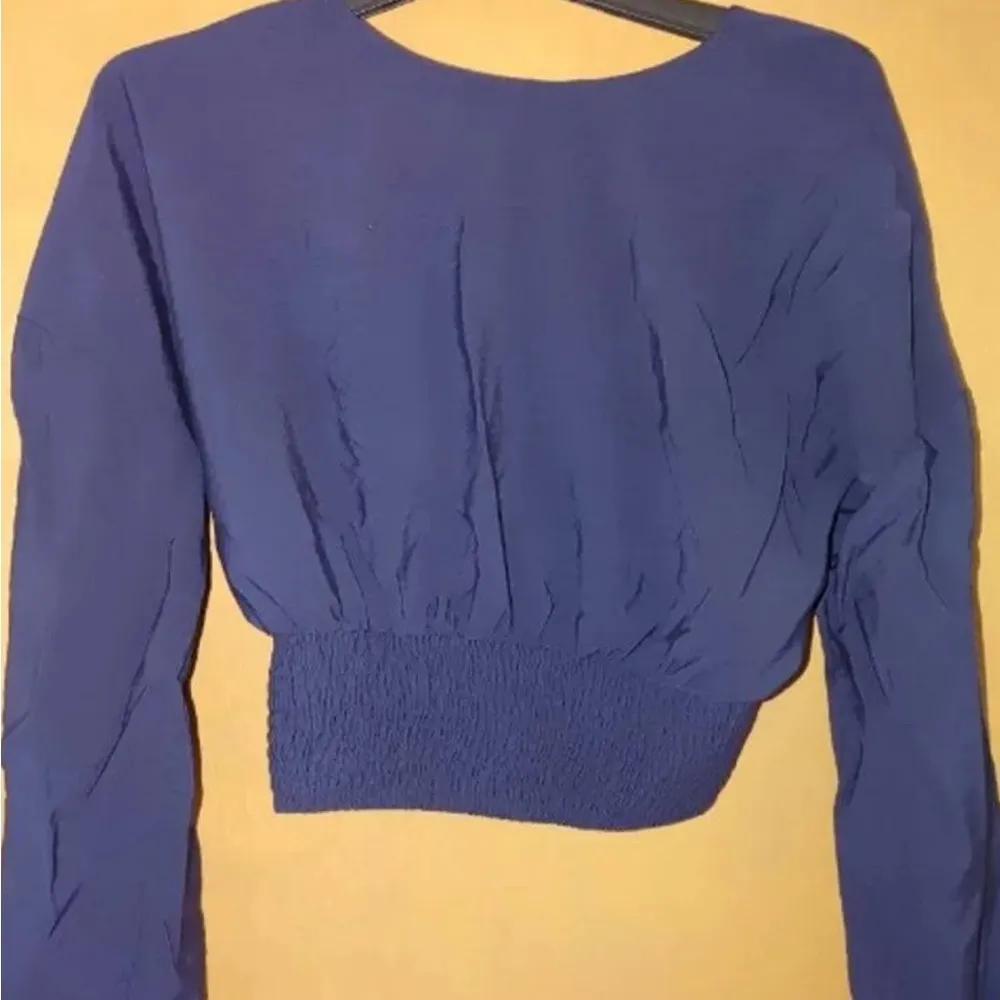 Navy Blue Free People Long Sleeve Button Crop Top, Size Small, NWT!! So cute ☺️ - Image 5