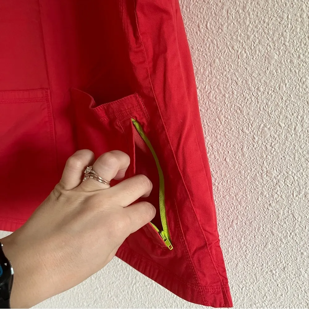 Women's Red Antidote Scrubs Scrub Top Size Medium - Image 3