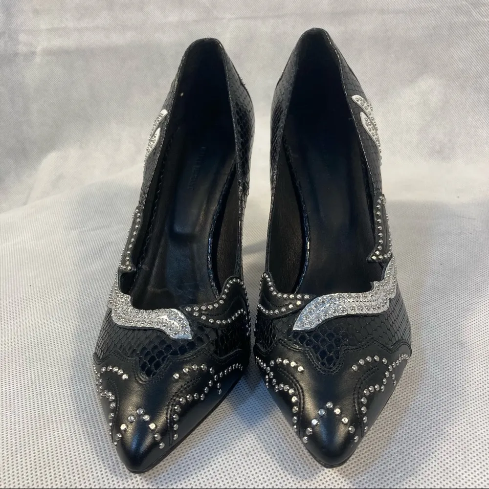 Isabel Marant Pavine Pumps In Black - Image 12