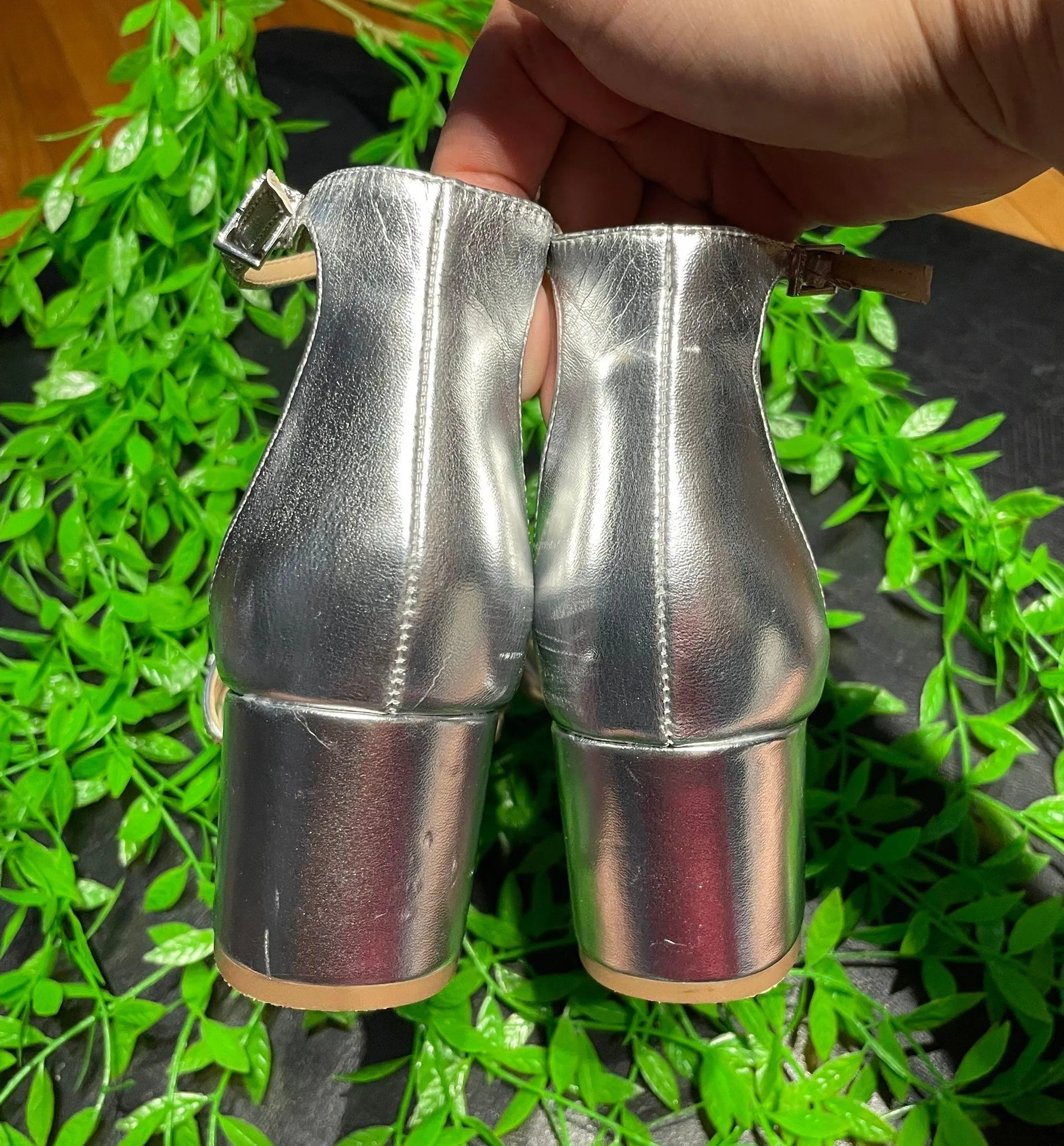 Jewel Badgley Mischka Giona block heel evening sandal silver metallic leather crystal embellishment - Image 6