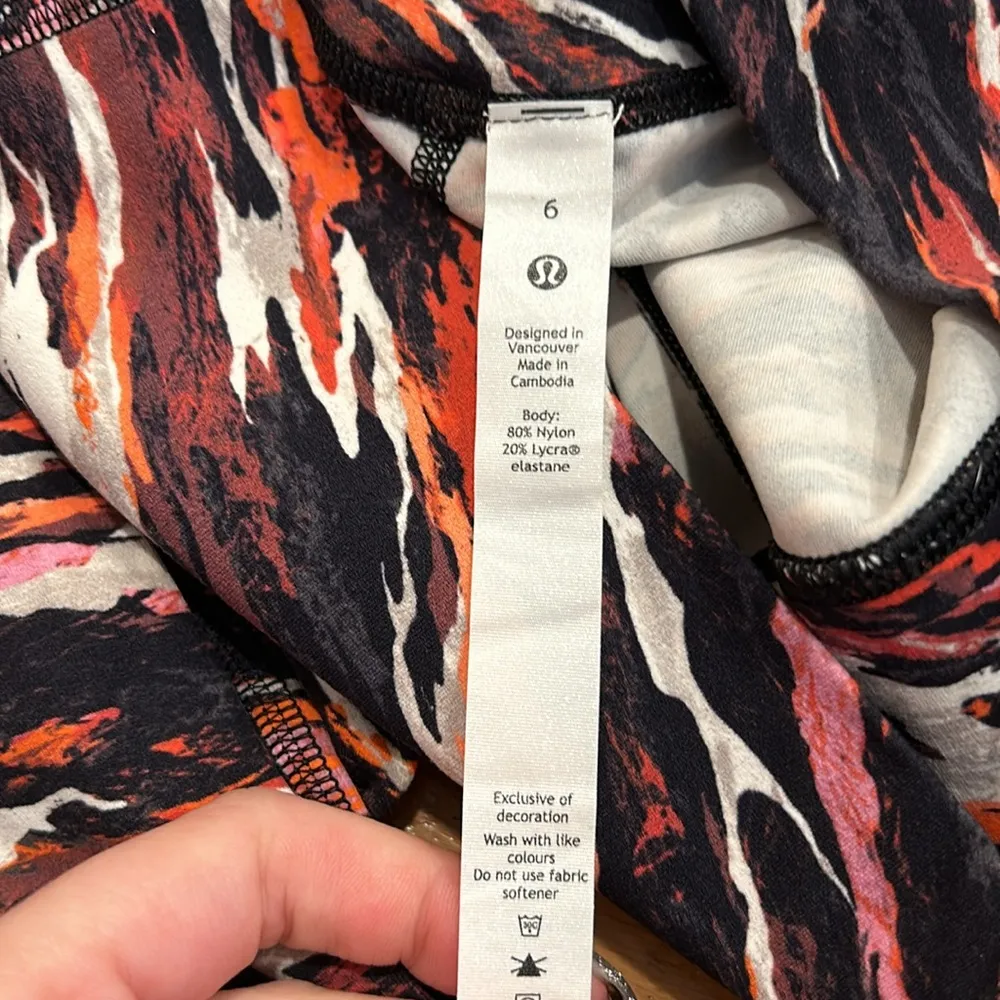 LULULEMON ALIGN HR PANT ,TIGER TIDE SMOKY RED MULTI

Good condition - Image 4