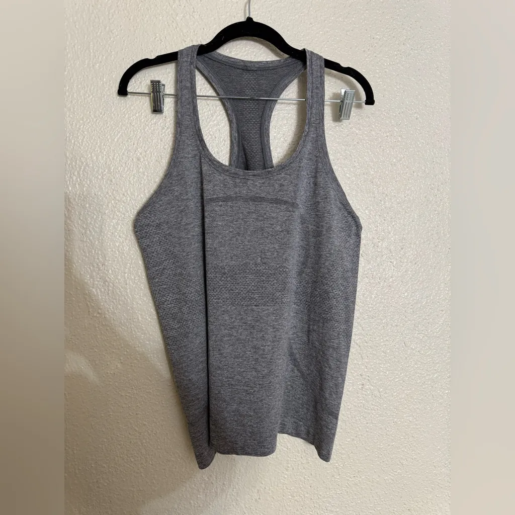 EUC Swiftly Tech Racerback Tank Top Size 10 in grey color - Image 4
