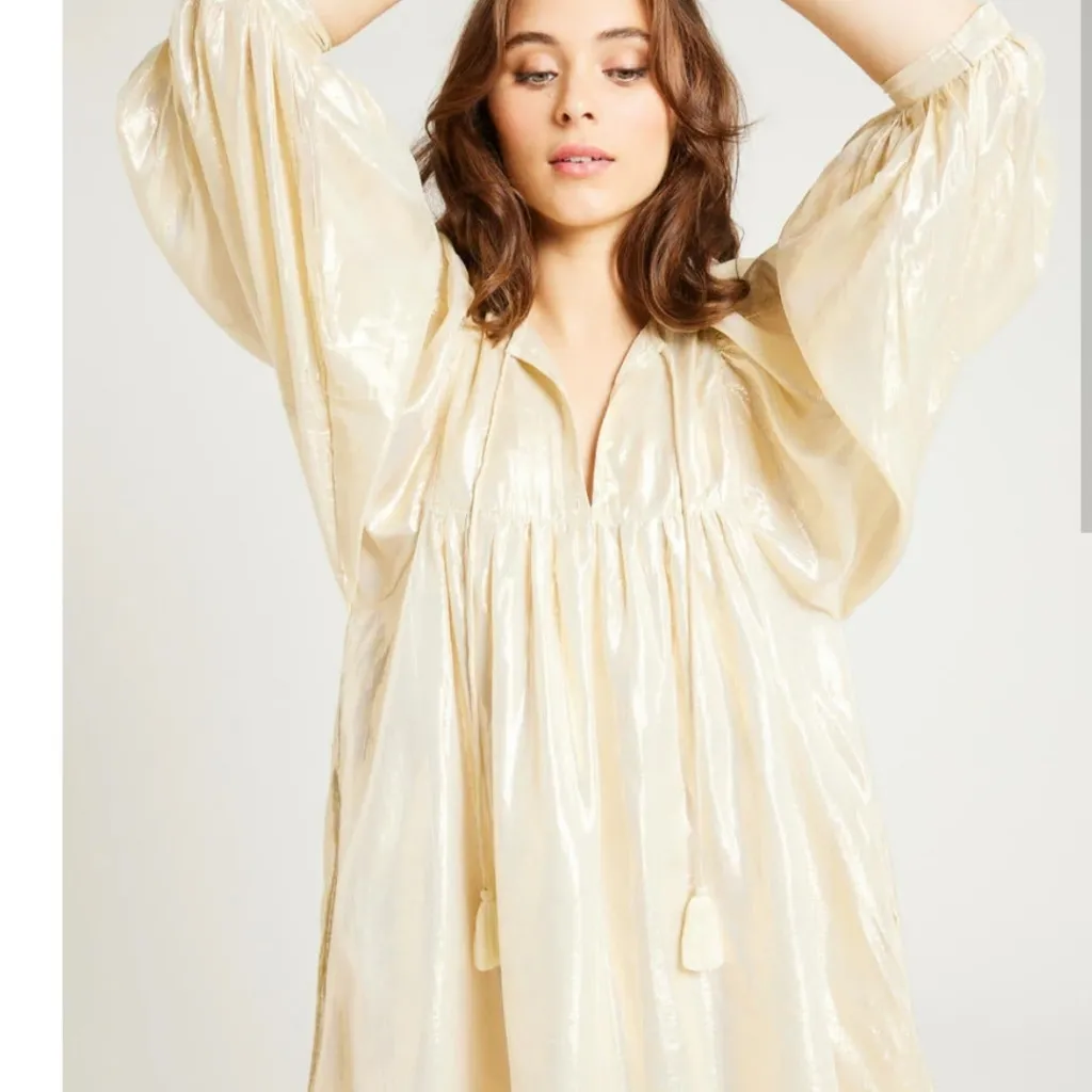 Mille Resort & Travel Shimmering Gold Long Sleeve Dress S - Image 3